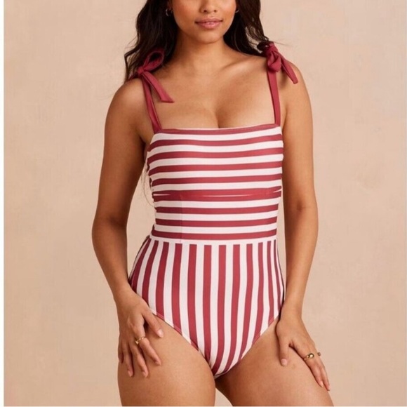 summersalt Other - Summersalt red and white striped one piece, size 6